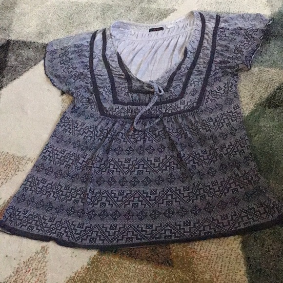 Soft&flowy top - Picture 1 of 4